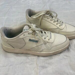 Classic Reebok Sneakers in Off-White